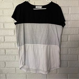 YunJey L T-Shirt Top